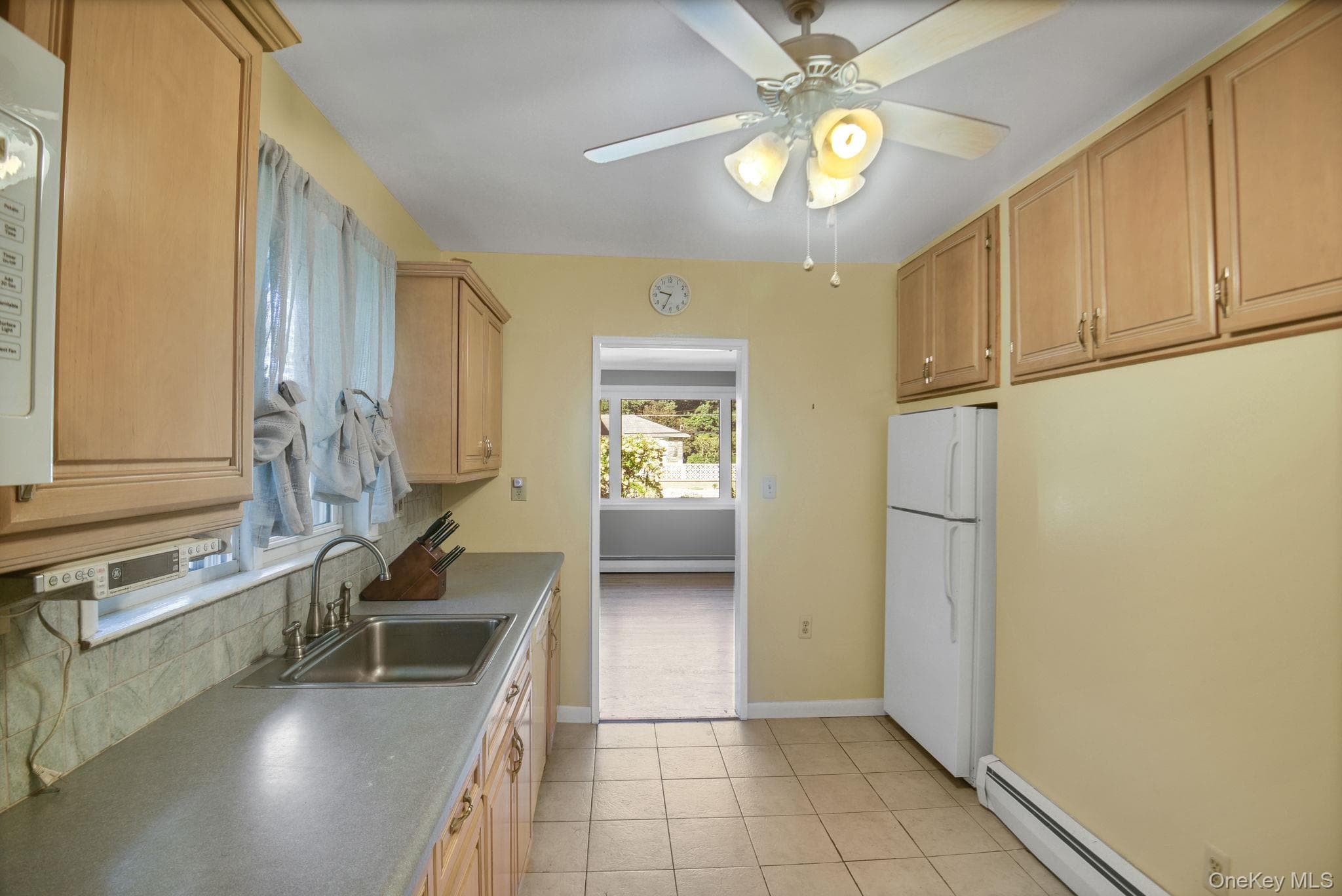 6 Arbutus Street thumbnail 12