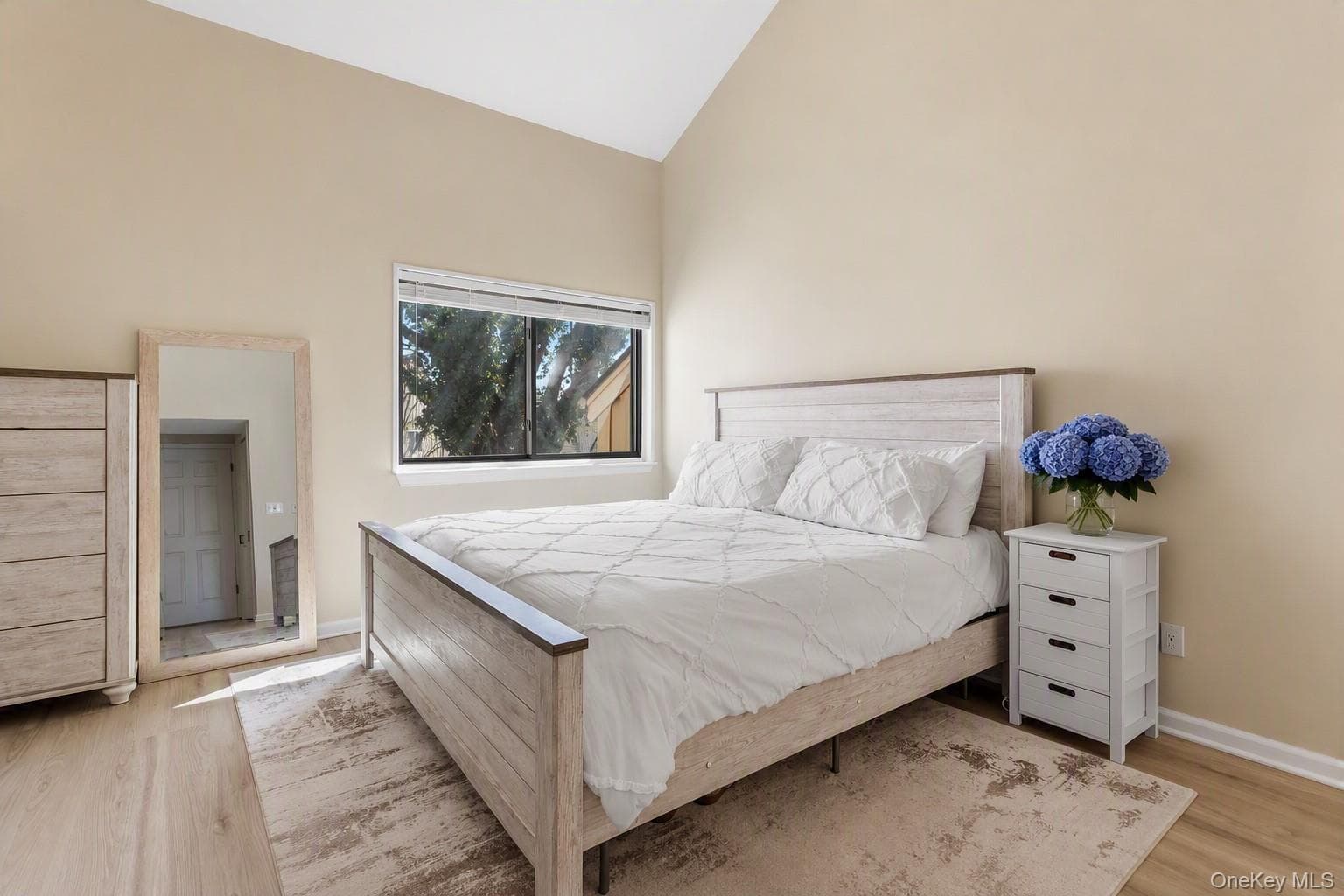 230 Lakeside Drive thumbnail 6