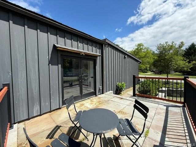 6 Beaver Brook Road thumbnail 3