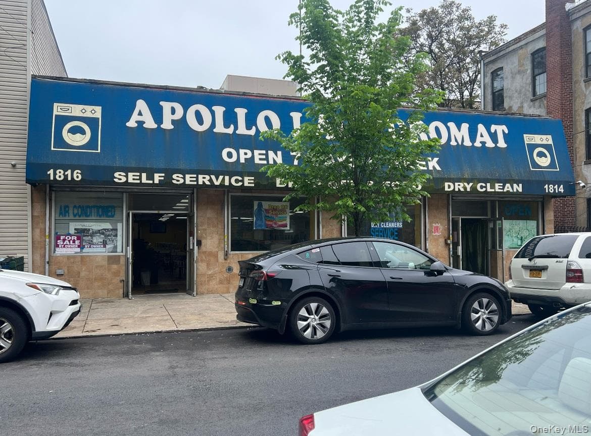 18-14/16 Putnam Ave, Ridgewood
