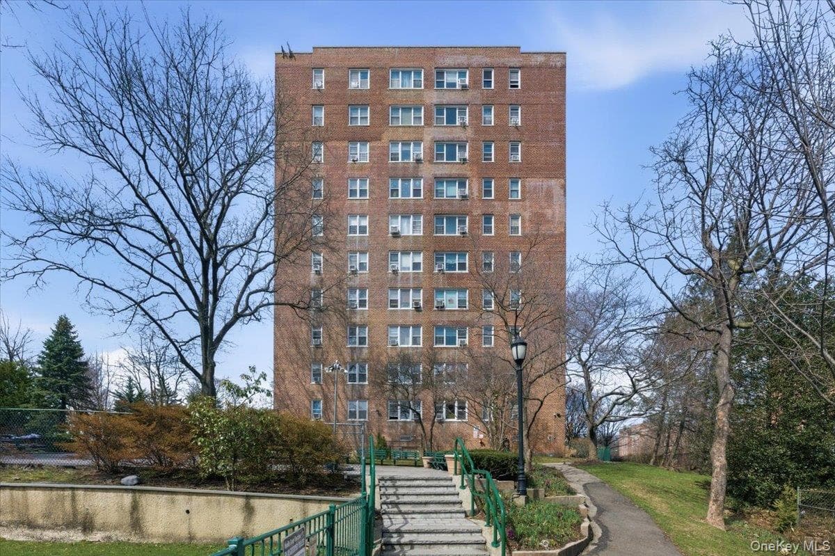 80 Knolls Crescent Unit: 6B, Bronx
