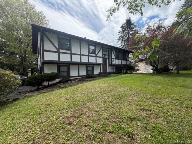 23 Bradner Drive photo 1
