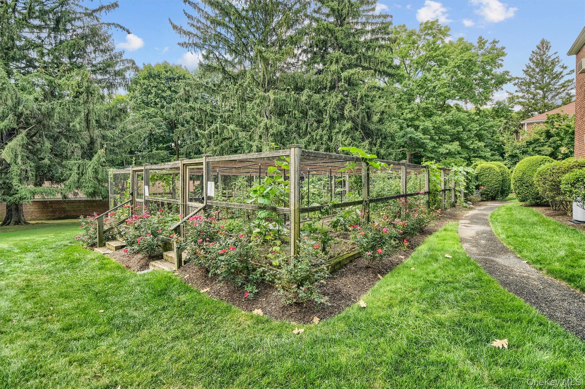6 Bryant Crescent Unit: 1H thumbnail 7