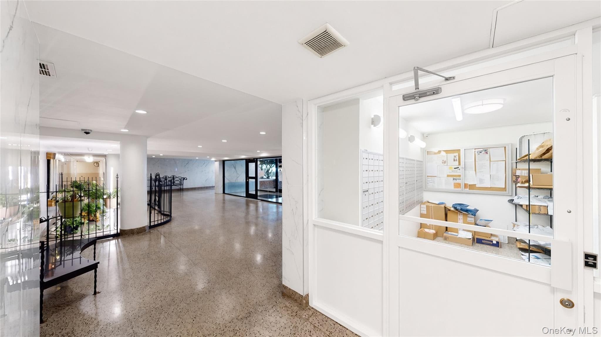 60-11 Broadway Unit: 3L thumbnail 15