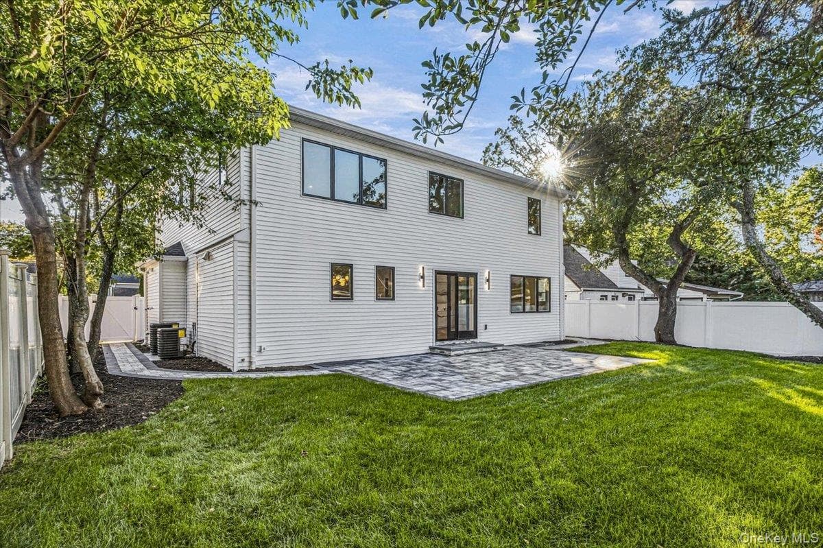 448 Coolidge Street thumbnail 44
