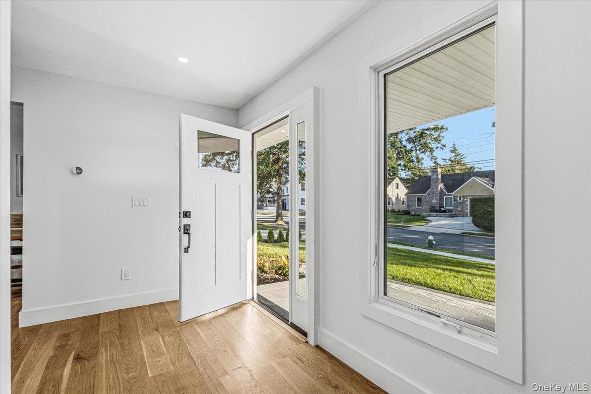 448 Coolidge Street thumbnail 7