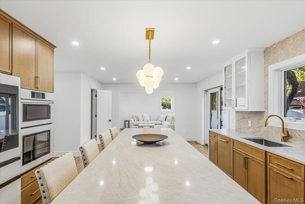 448 Coolidge Street thumbnail 15