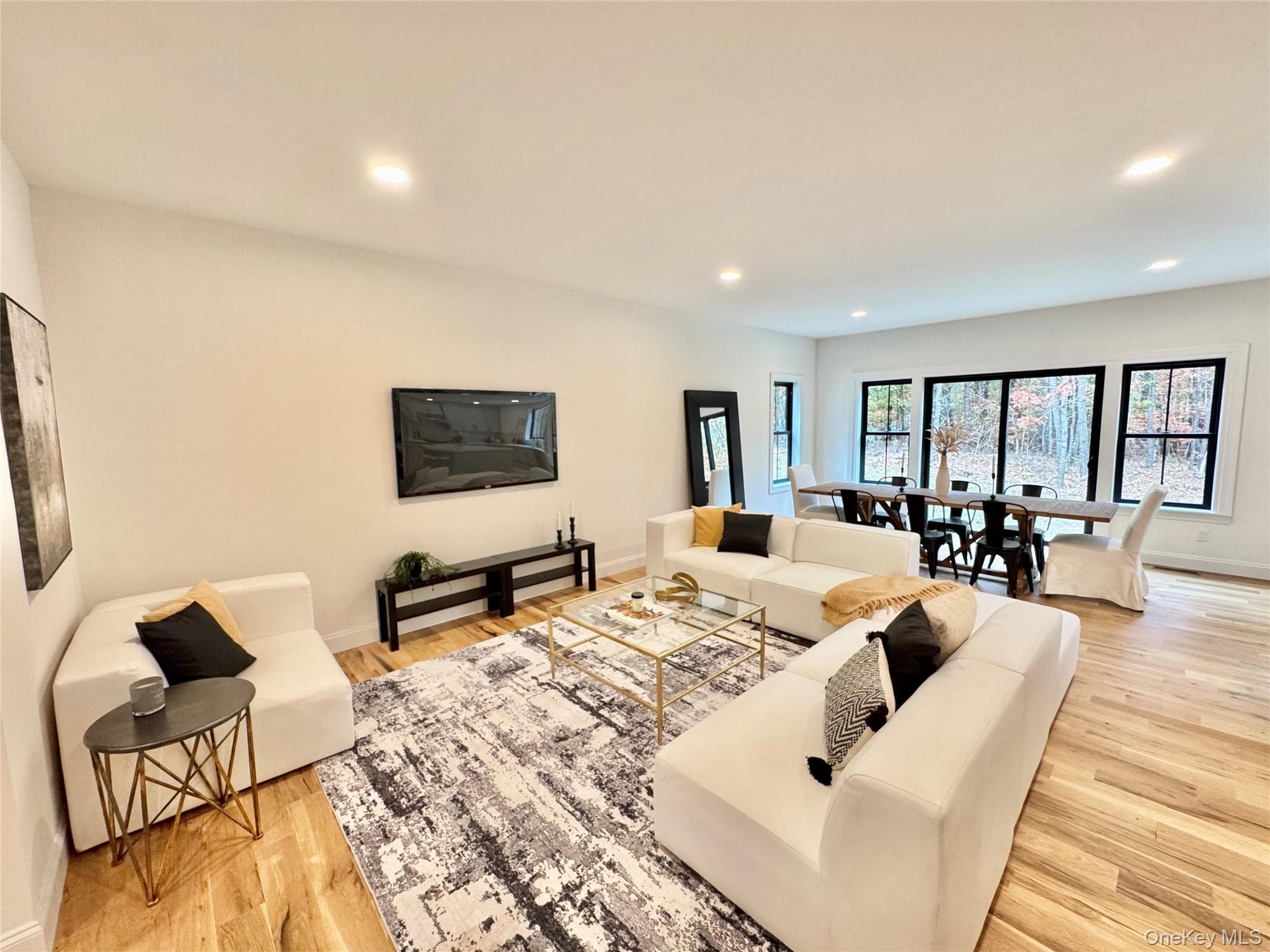18 Dayton Avenue thumbnail 8