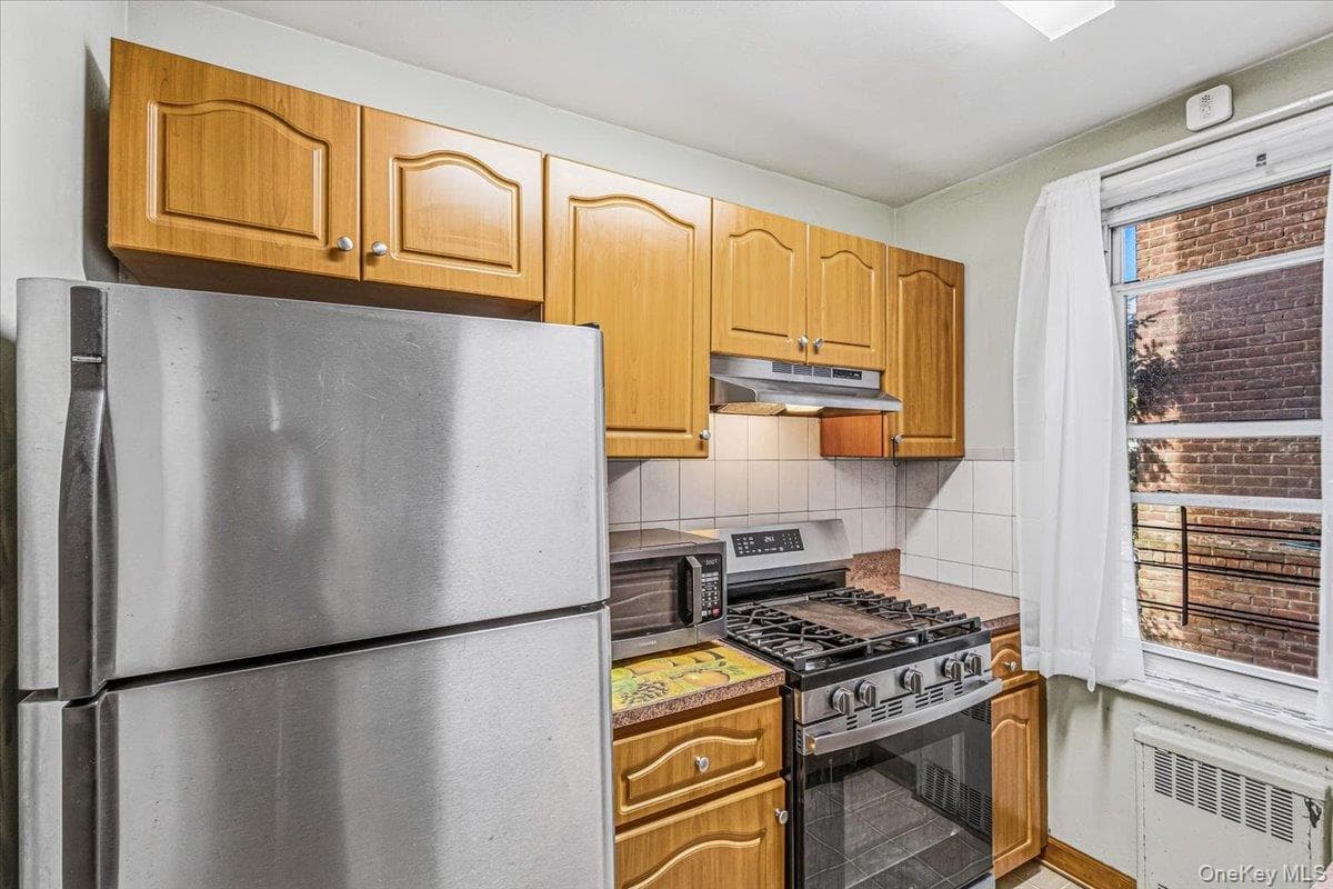 84-55 Daniels Street Unit: 2K thumbnail 10