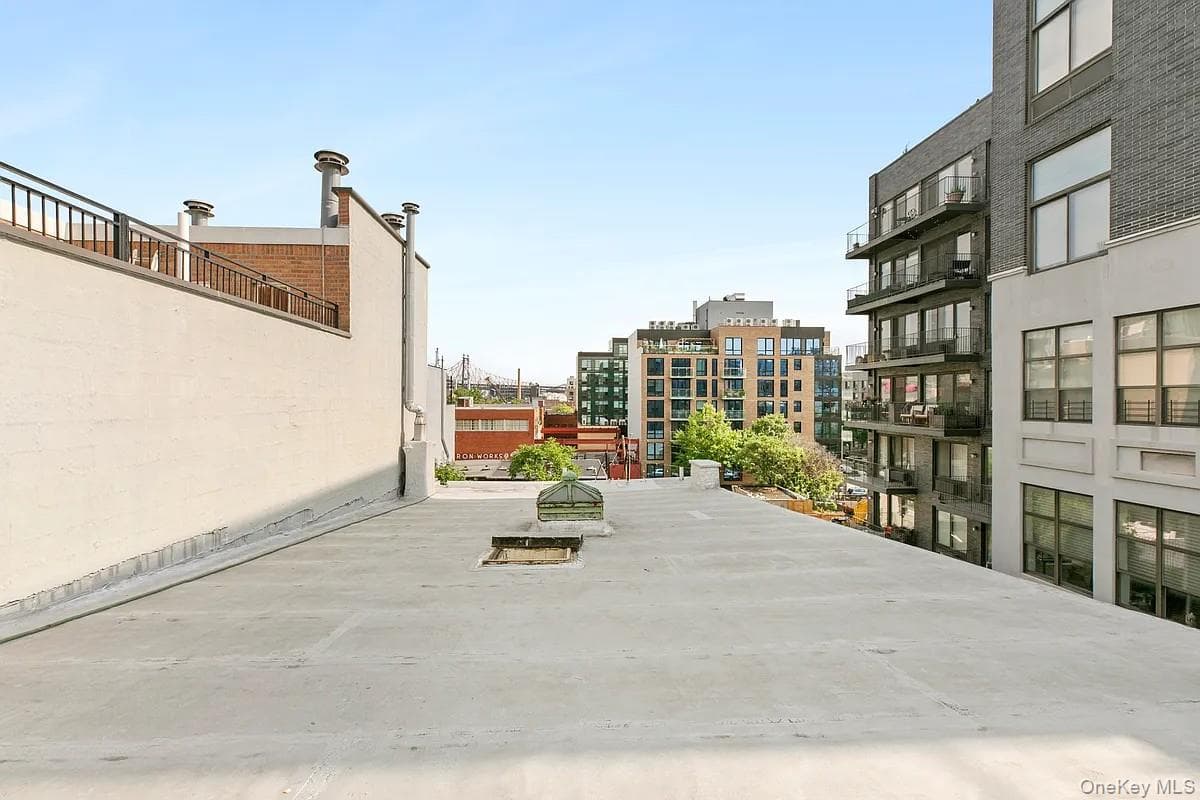 10-47 47th Avenue thumbnail 6