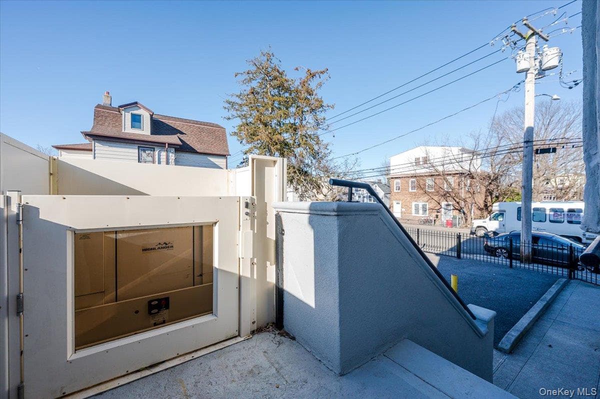 134 Jefferson ST thumbnail 17