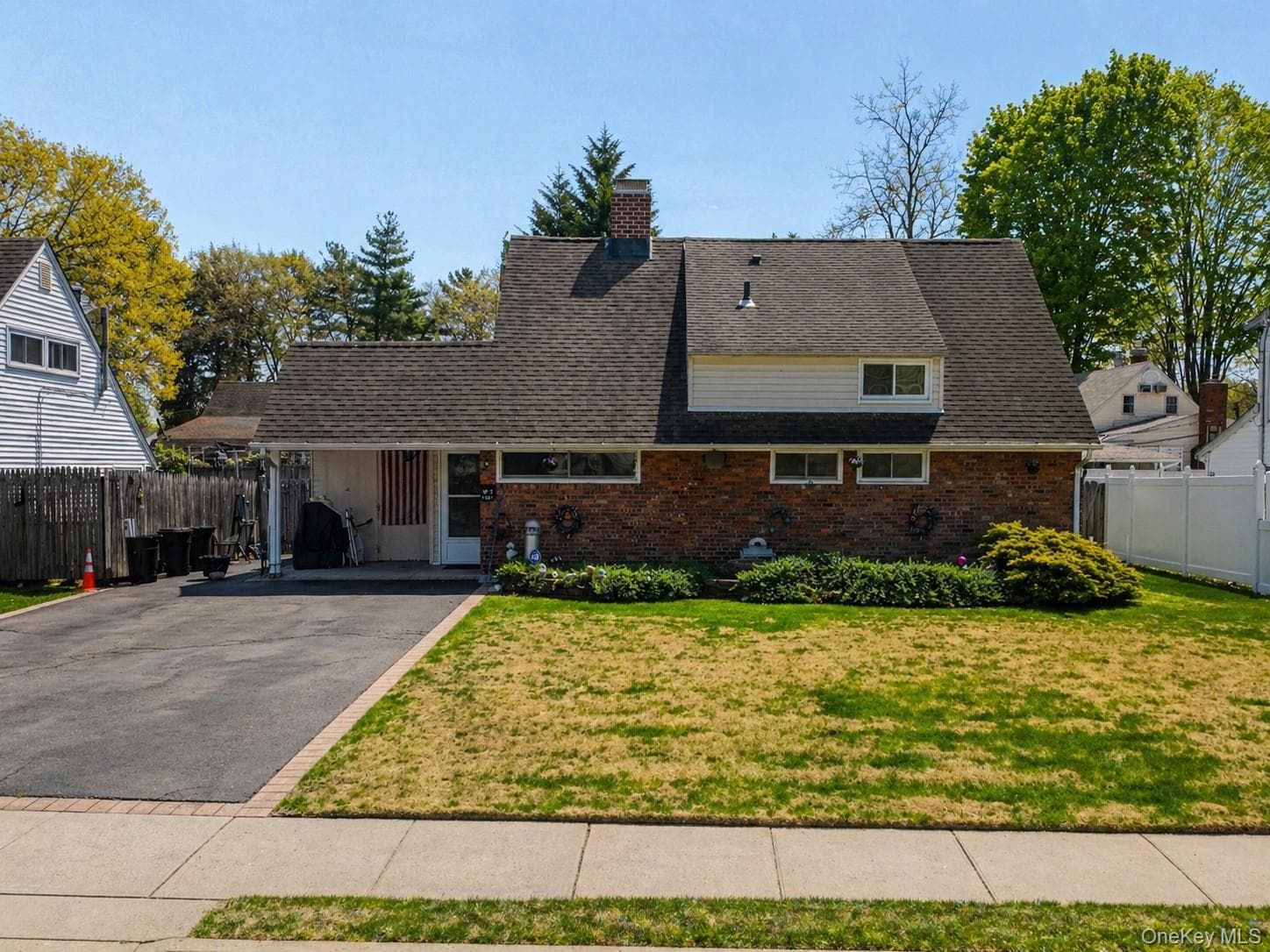 6 Mead Lane photo 1