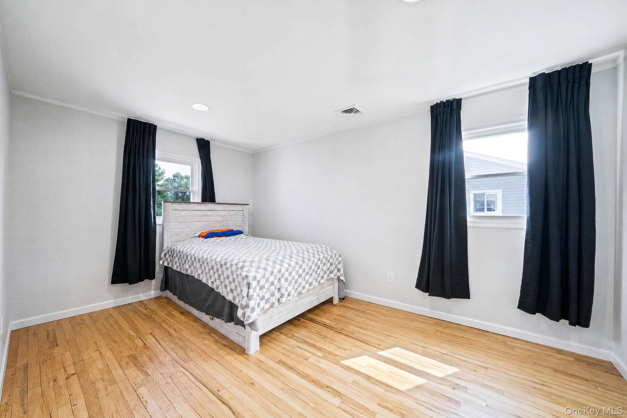 95 Colonial Drive thumbnail 21
