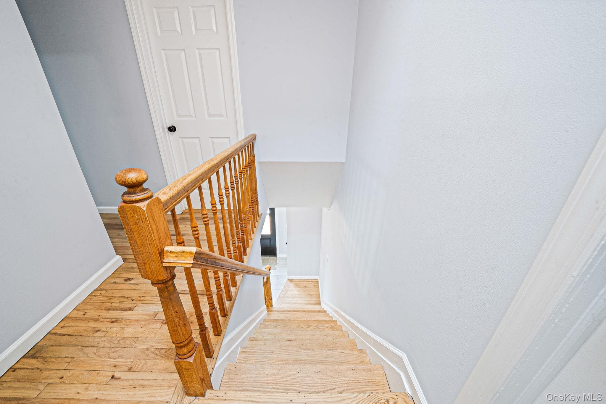 95 Colonial Drive thumbnail 16