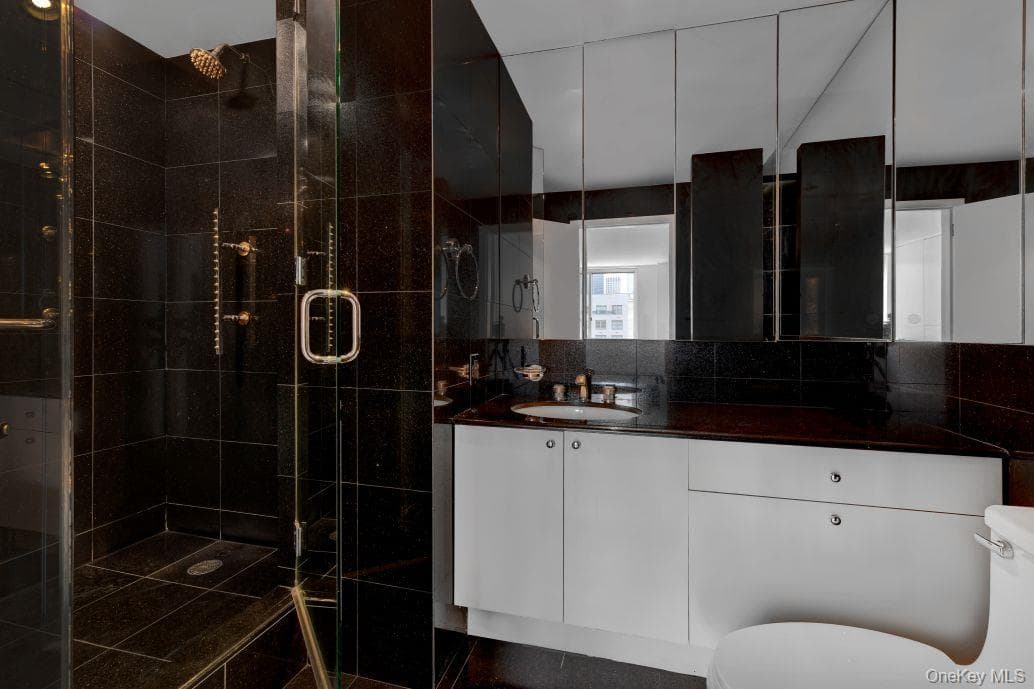 220 E 65th Street Unit: 11C thumbnail 7