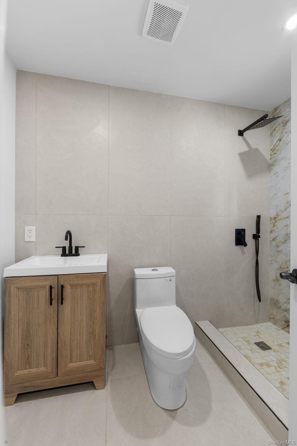 443 Effingham Avenue thumbnail 18