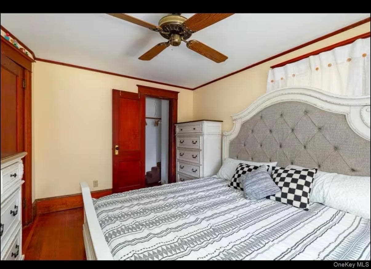 10 Oakwood Boulevard thumbnail 11
