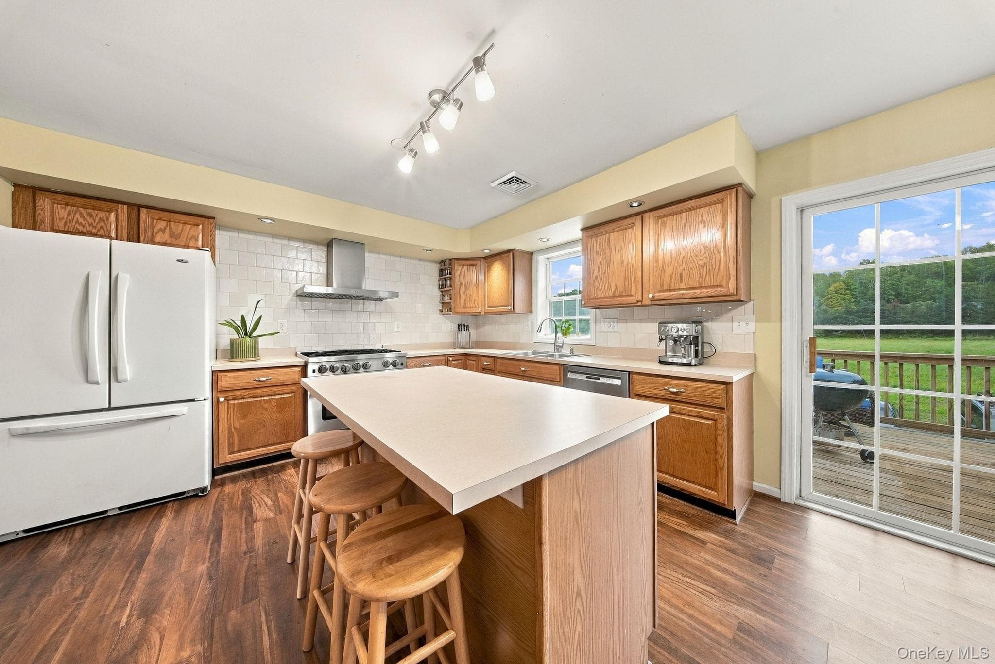 2362 Albany Post Road thumbnail 15