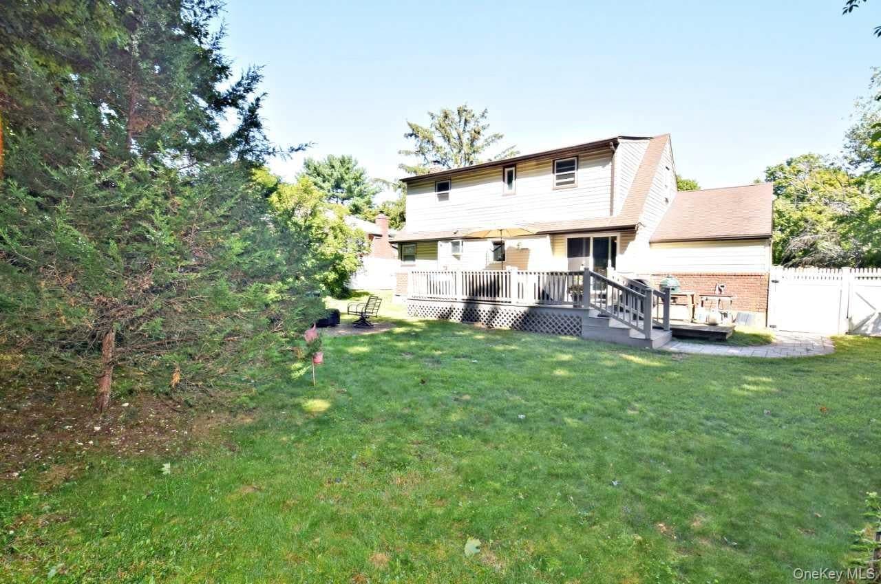 90 Cornell Drive thumbnail 23