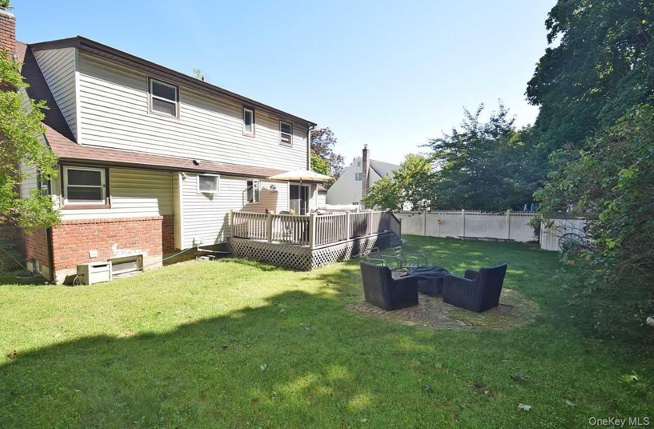 90 Cornell Drive thumbnail 24
