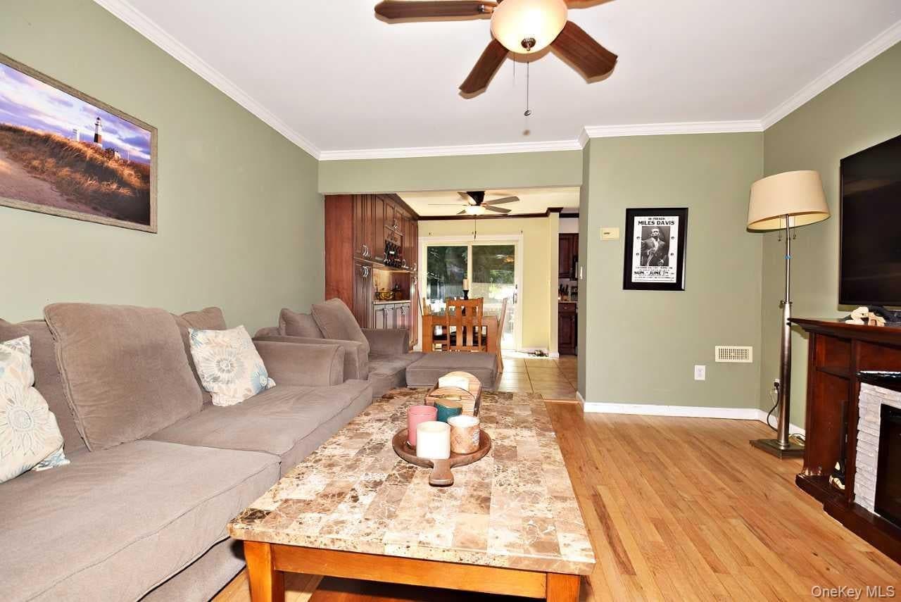 90 Cornell Drive thumbnail 4