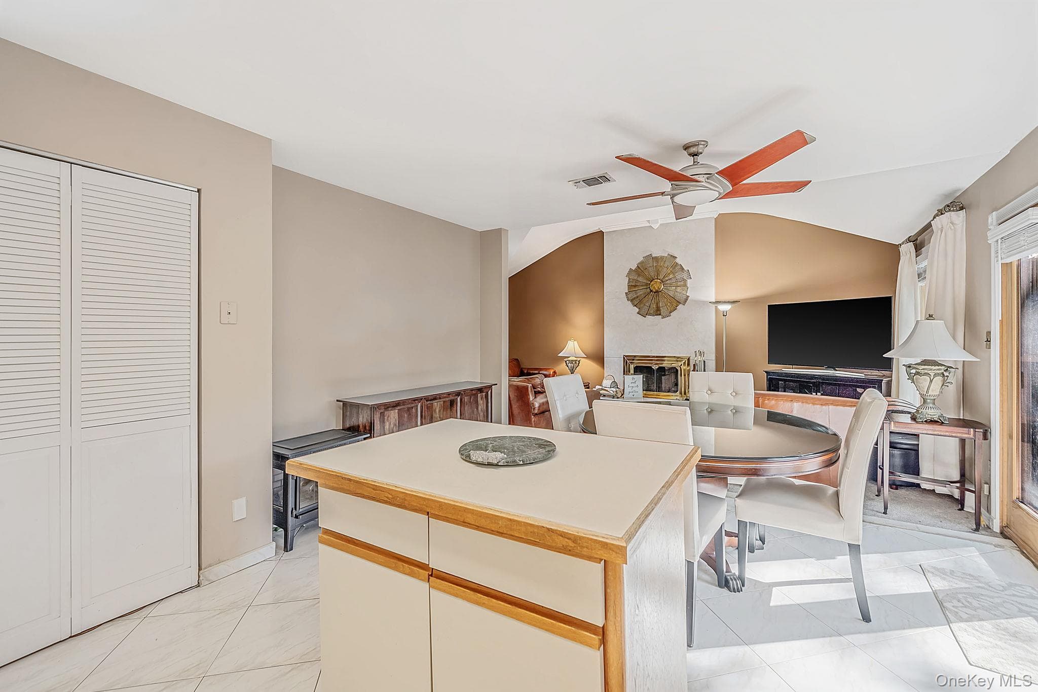 35 Hastings Drive thumbnail 9