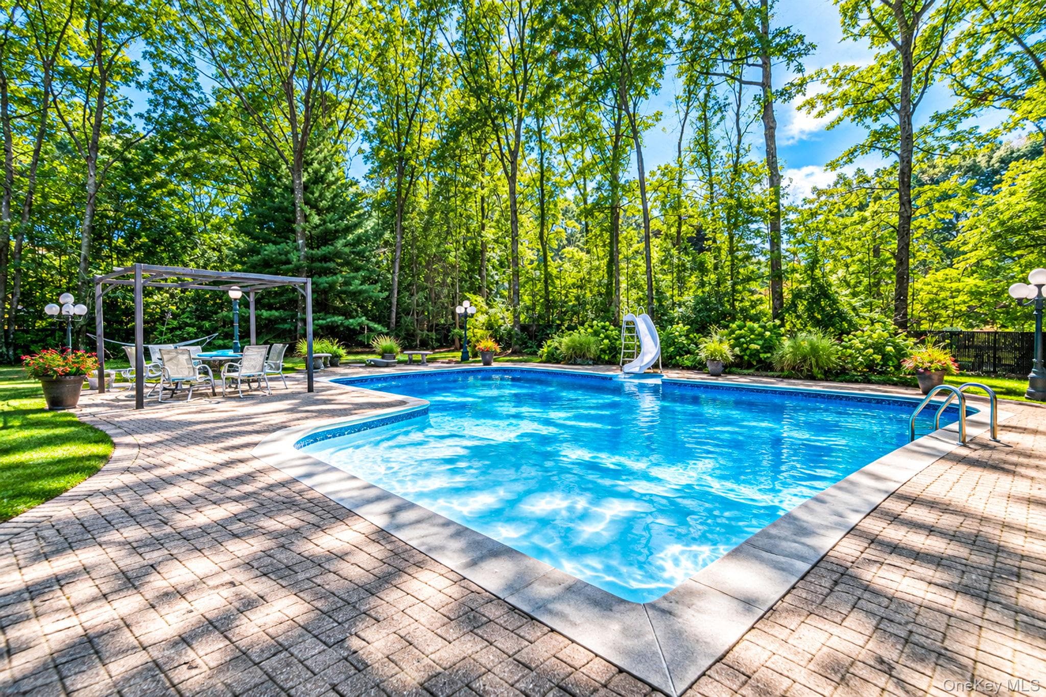 35 Hastings Drive thumbnail 44