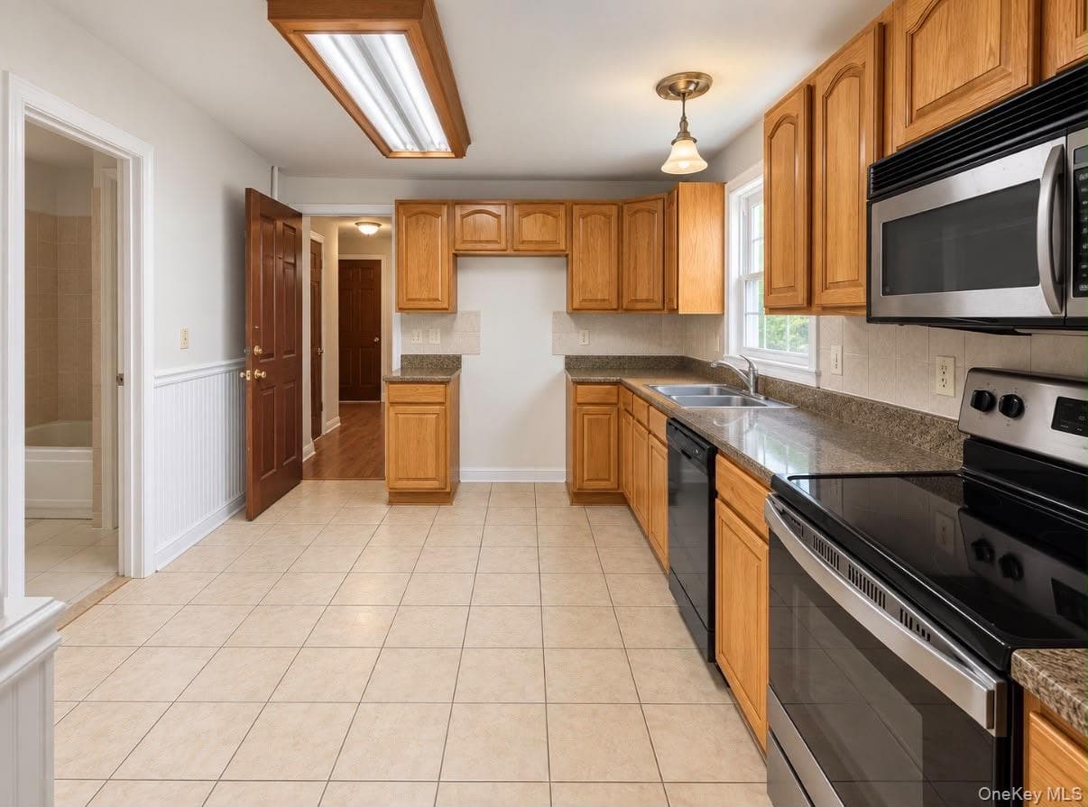 2423 Albany Street Schenectady ST thumbnail 6