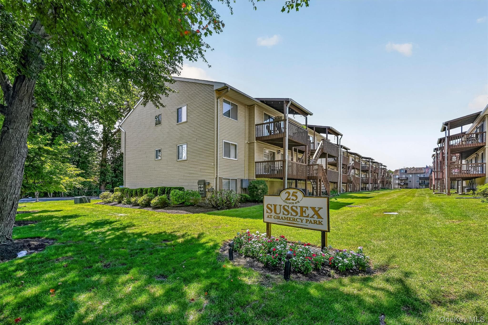 25 College Avenue Unit: 102, Nanuet