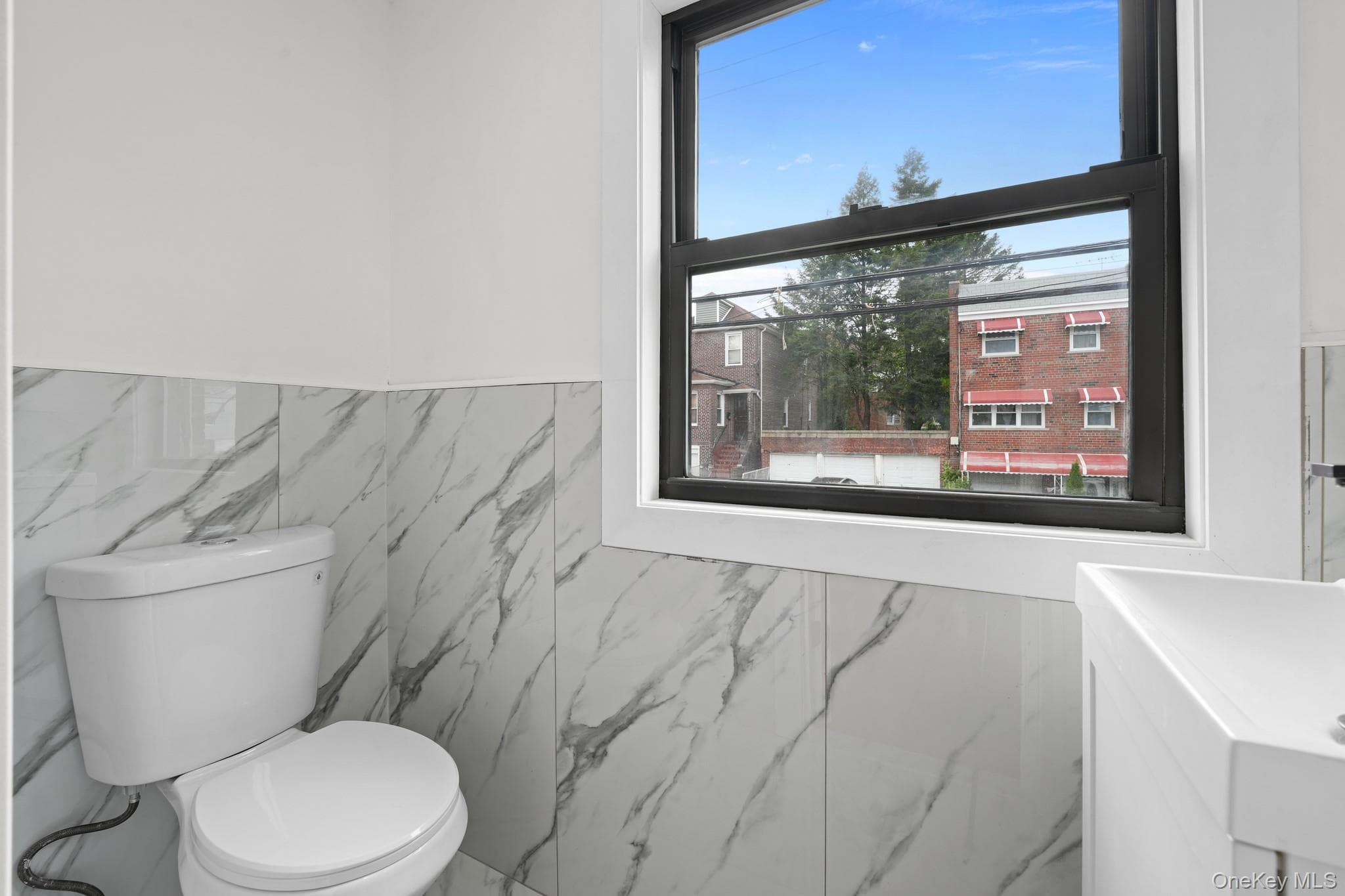 4648 Murdock Avenue thumbnail 7