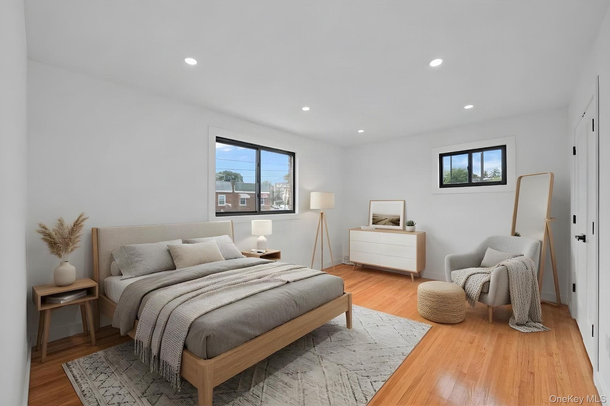 4648 Murdock Avenue thumbnail 9