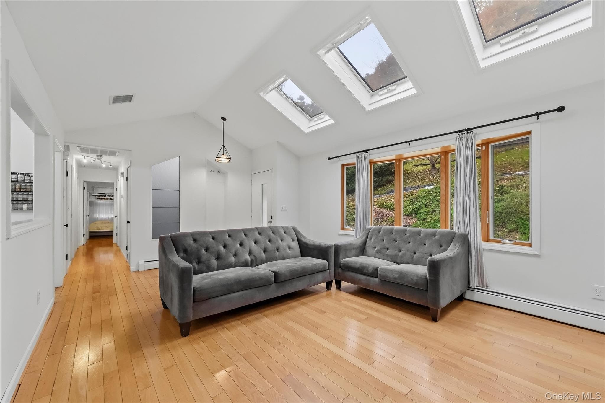 127 Croton Avenue thumbnail 4