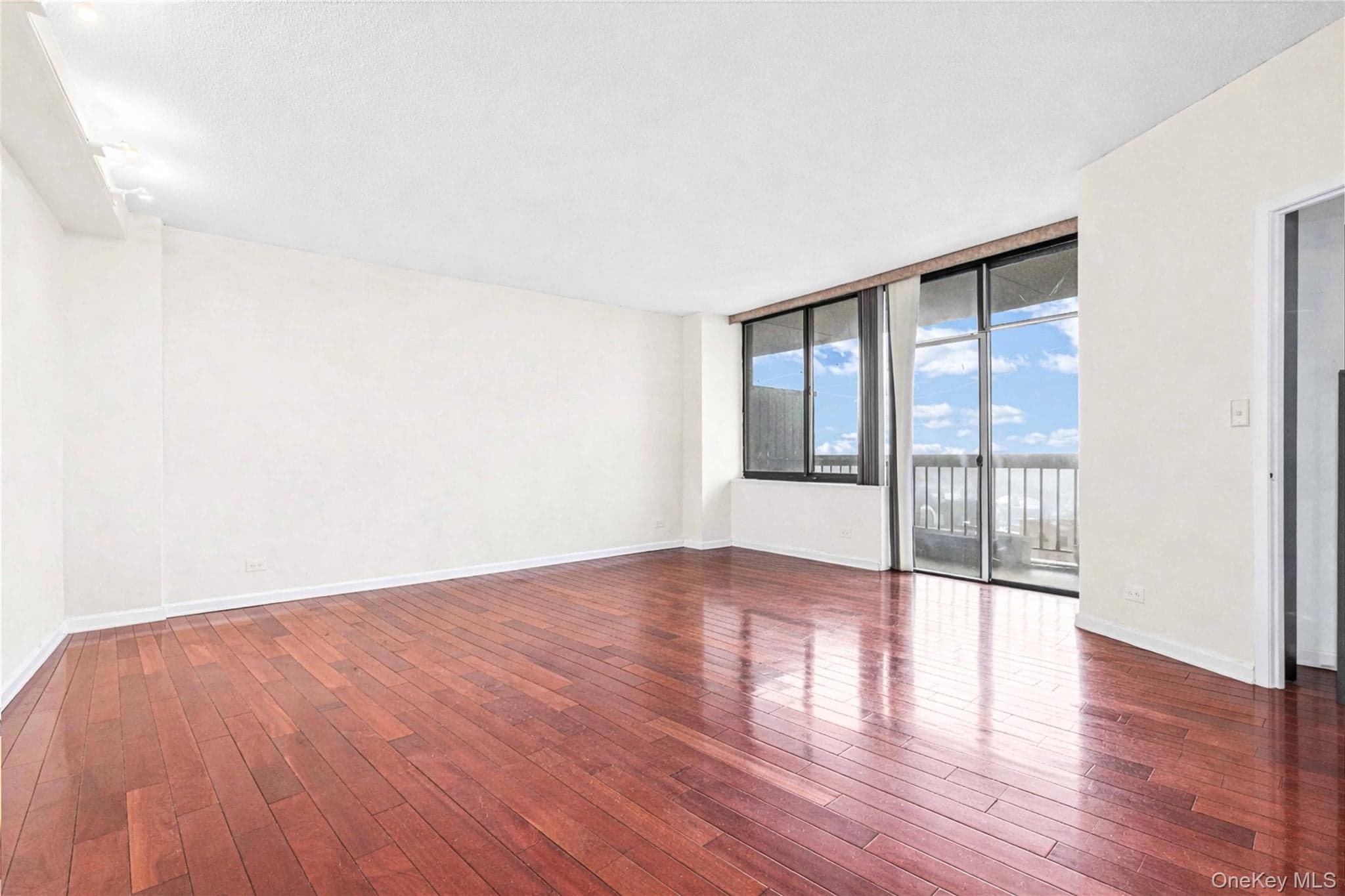 138-35 Elder Avenue Unit: 21F thumbnail 2