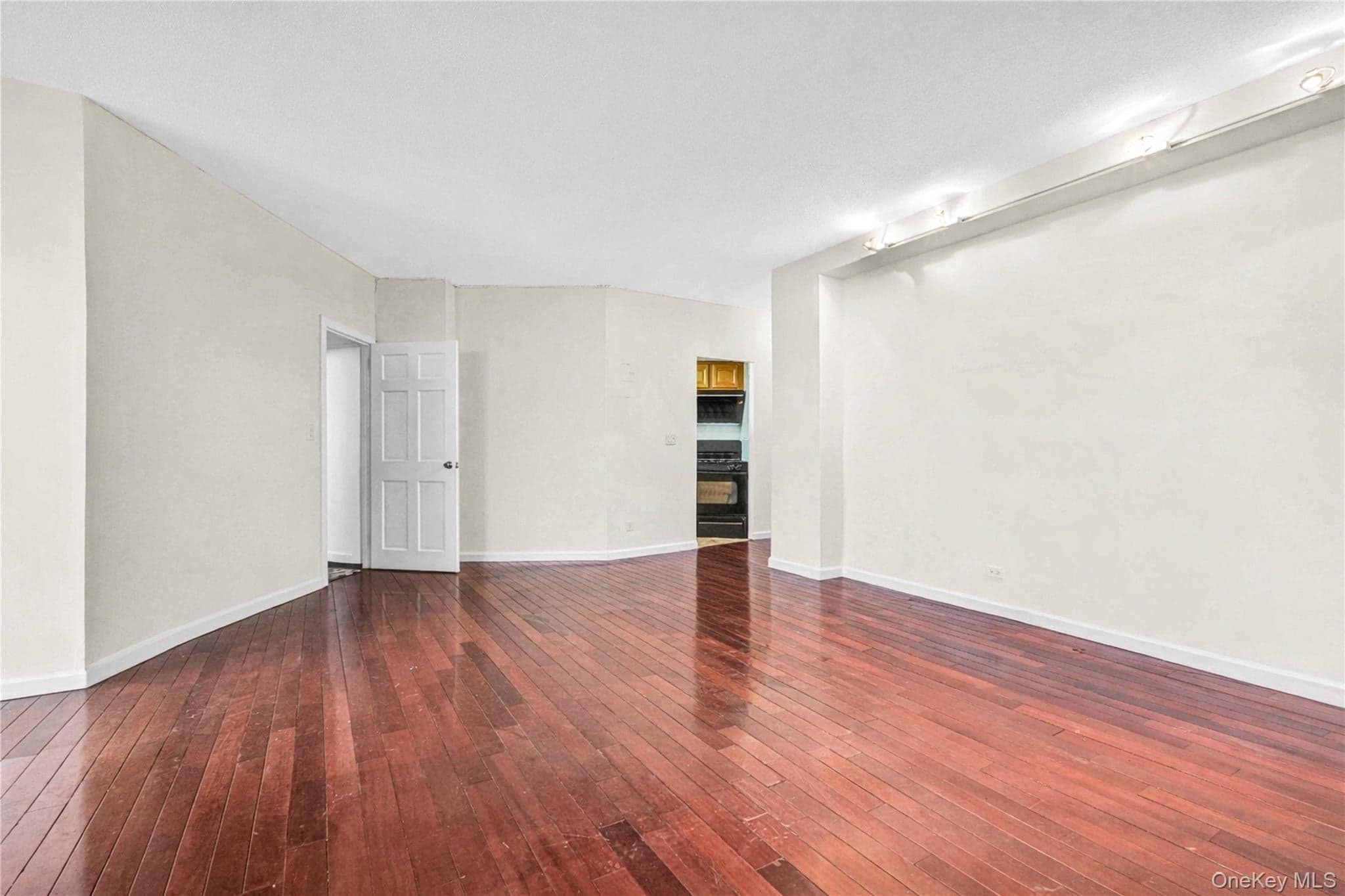 138-35 Elder Avenue Unit: 21F thumbnail 5