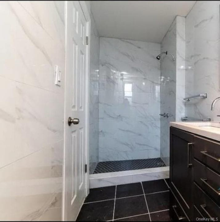 712 E 211th Street thumbnail 24