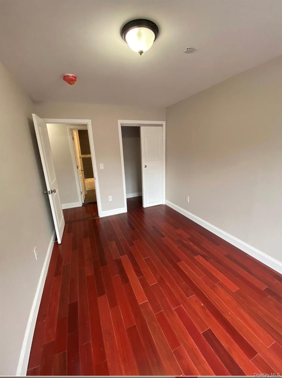 643 Sheffield Avenue thumbnail 6