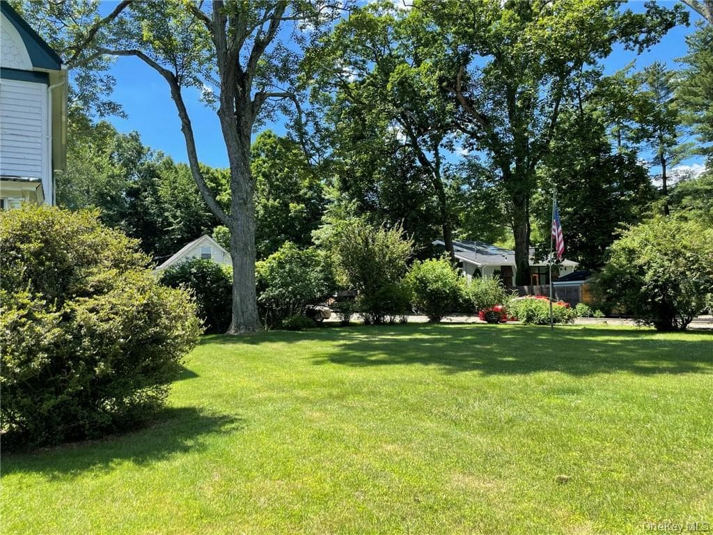 17 Demarest Avenue thumbnail 15