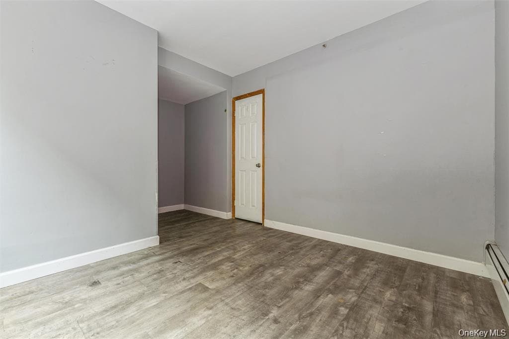 57-35A Lawrence Street Unit: #1 thumbnail 5