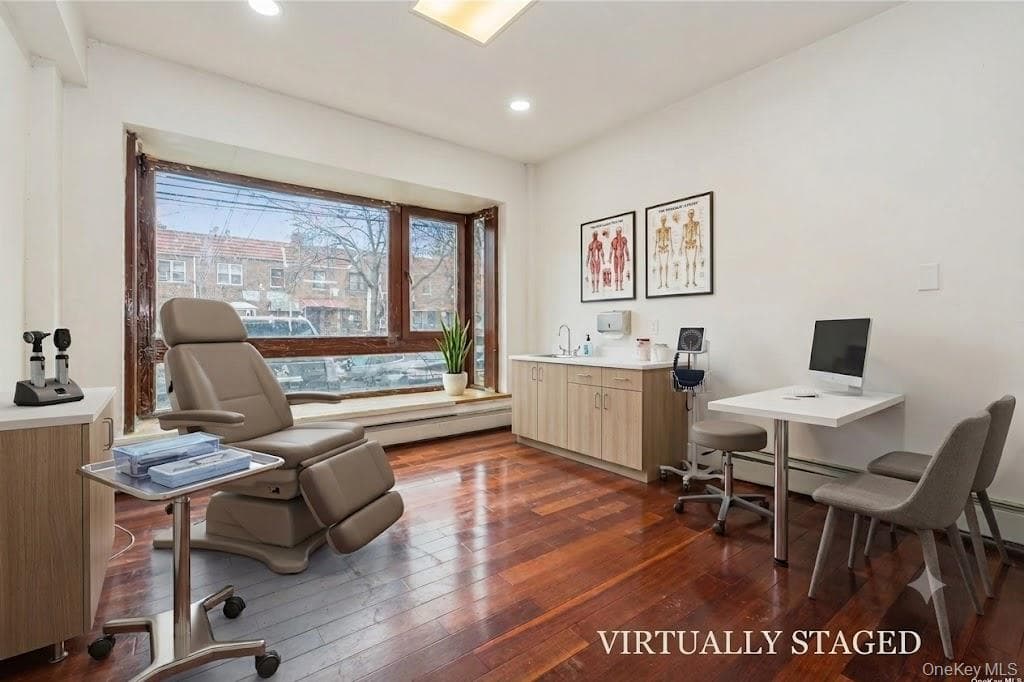 57-35A Lawrence Street Unit: #1 thumbnail 2