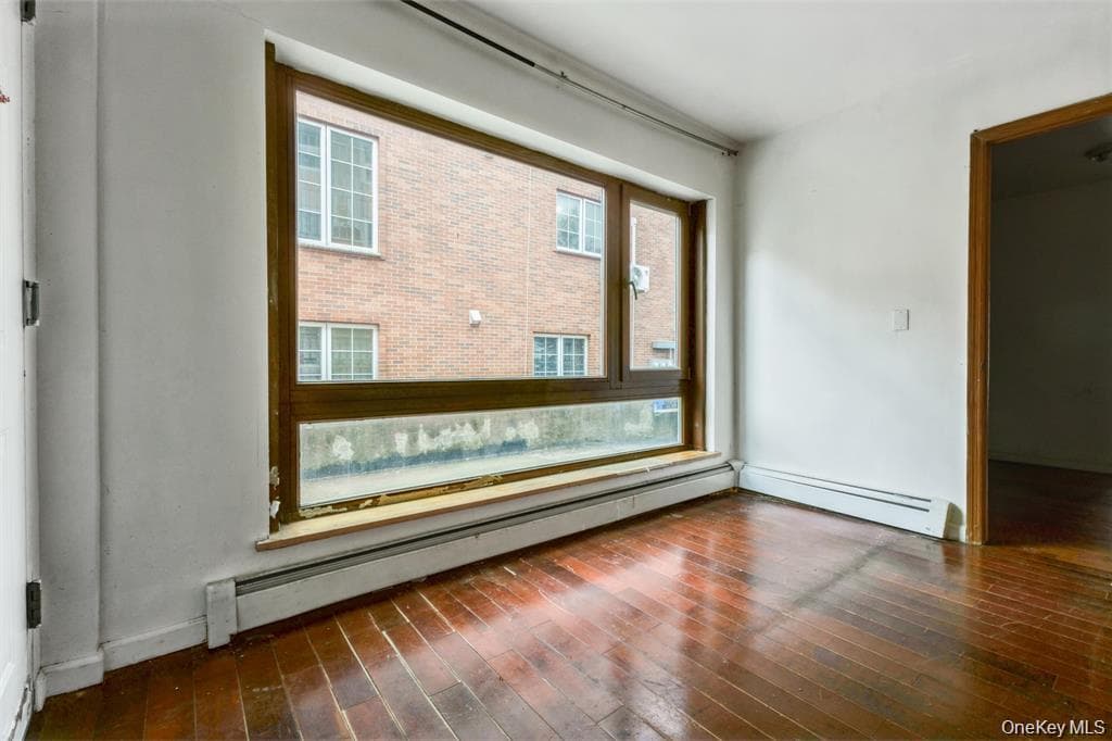 57-35A Lawrence Street Unit: #1 thumbnail 8