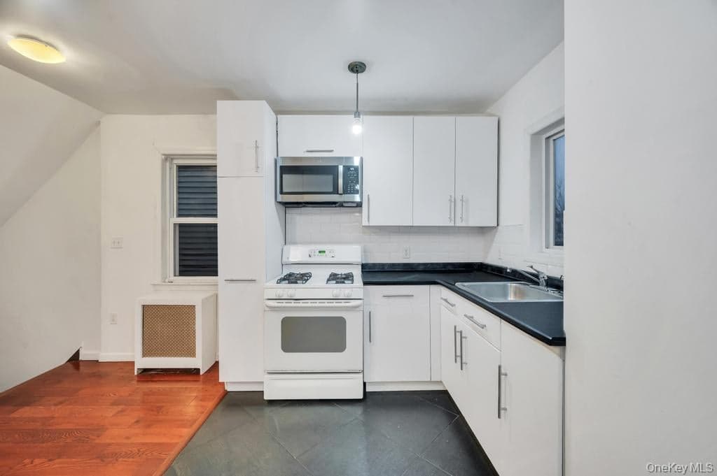 8631 131st Street thumbnail 15