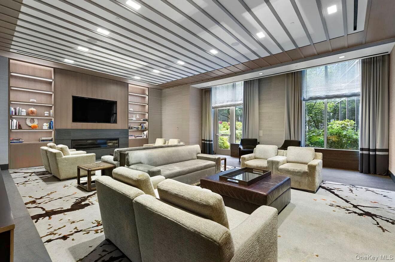50 Riverside Boulevard Unit: 15M thumbnail 36