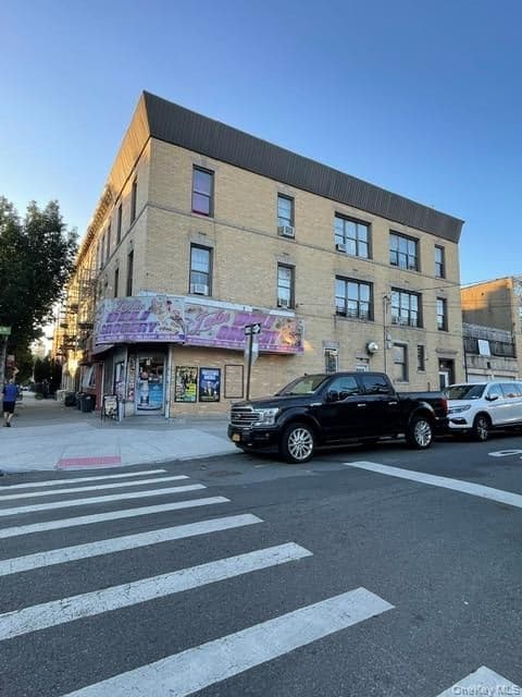 1700 Zerega Avenue thumbnail 3
