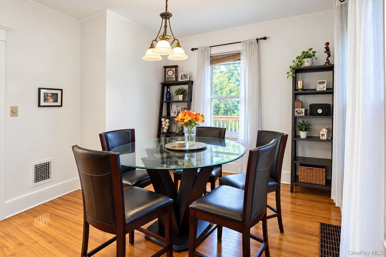 26 Oakwood Boulevard thumbnail 14