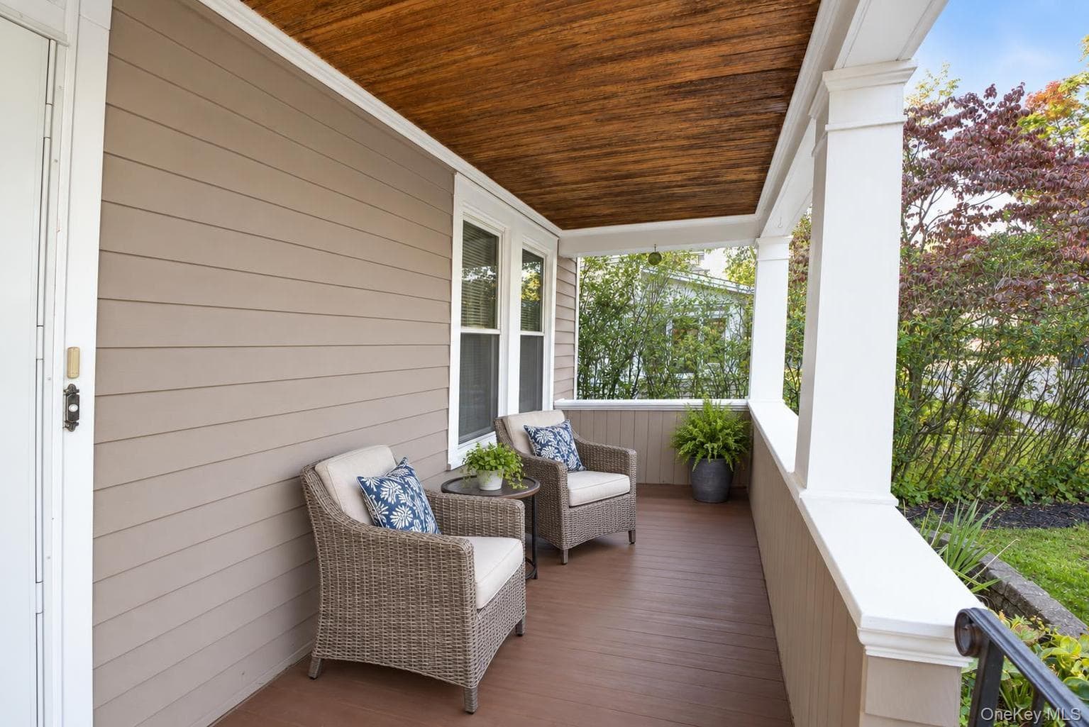 26 Oakwood Boulevard thumbnail 9