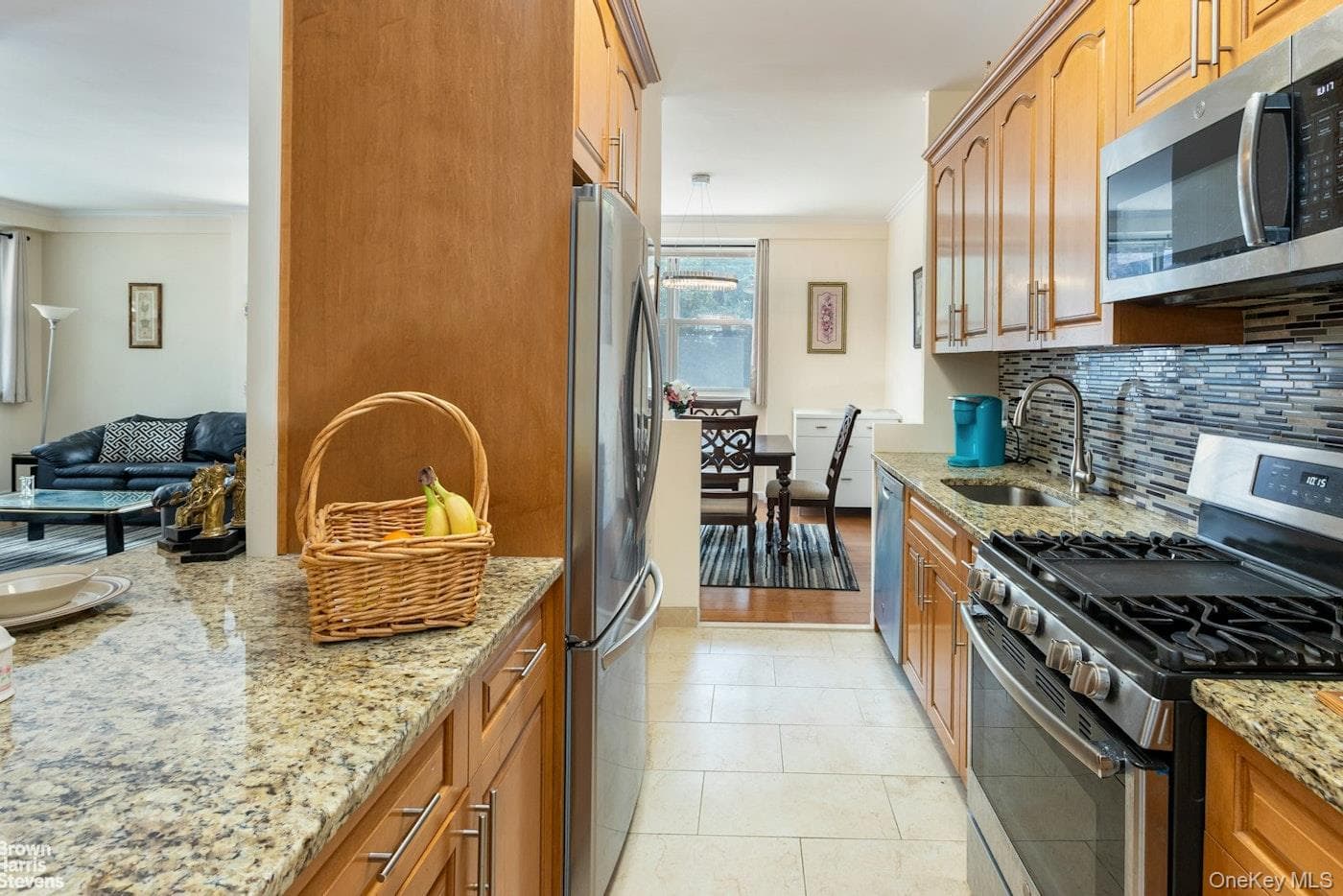 555 Kappock Street Unit: 2E photo 1