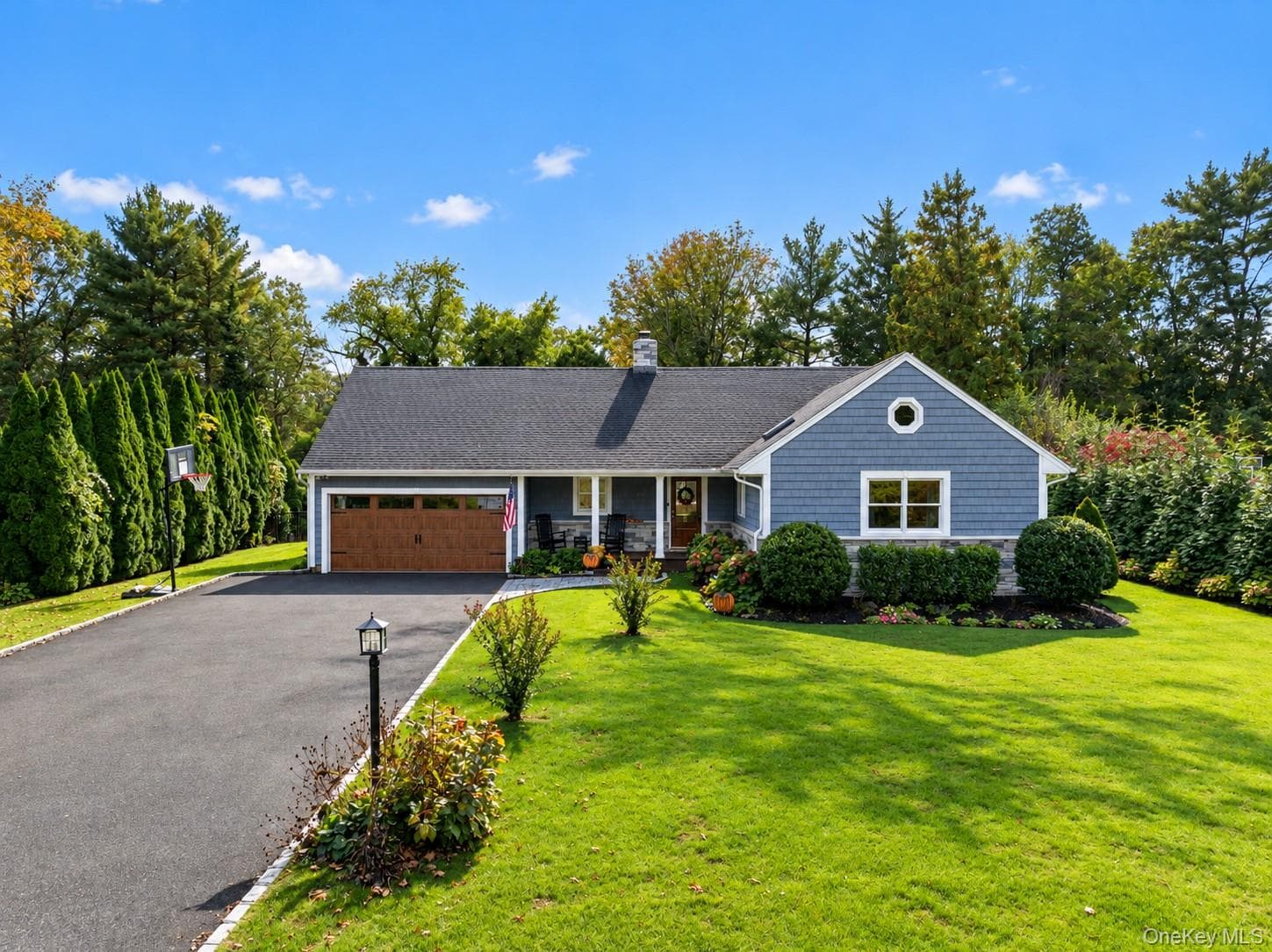 12 Sheep Pasture Lane, Huntington