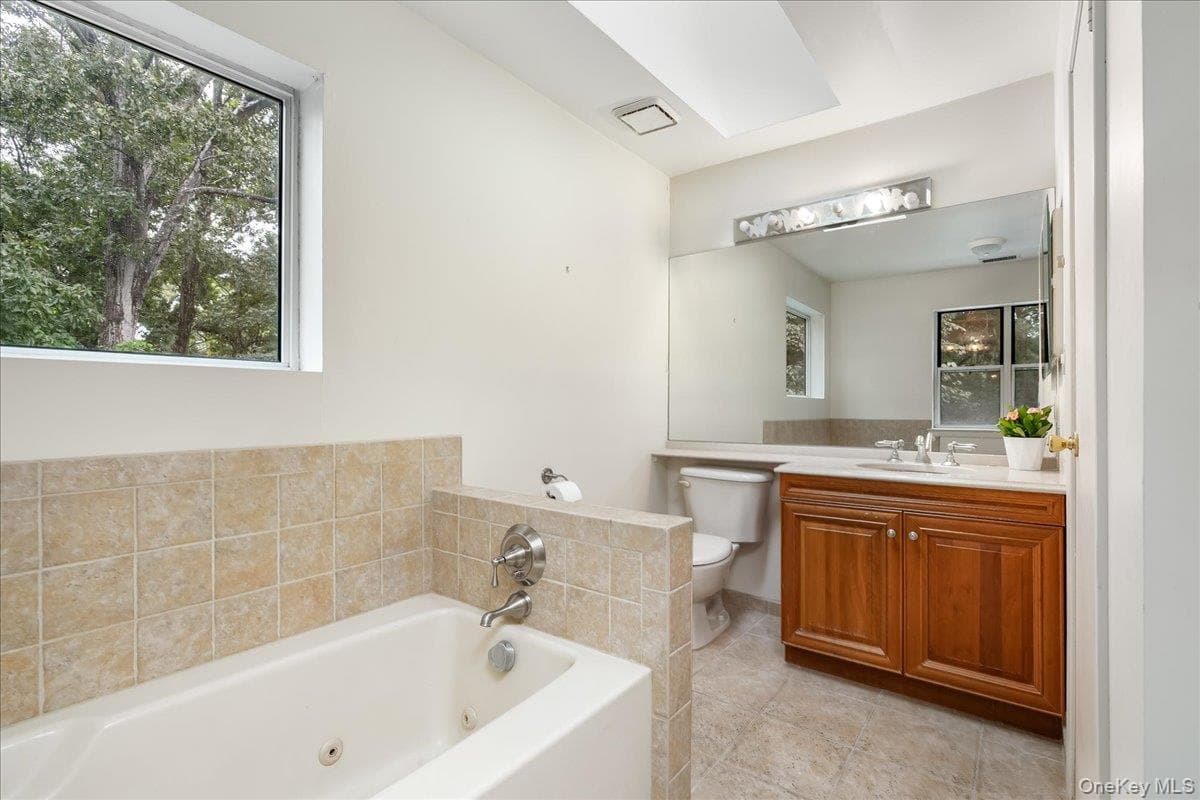 38 Larkspur Lane thumbnail 12