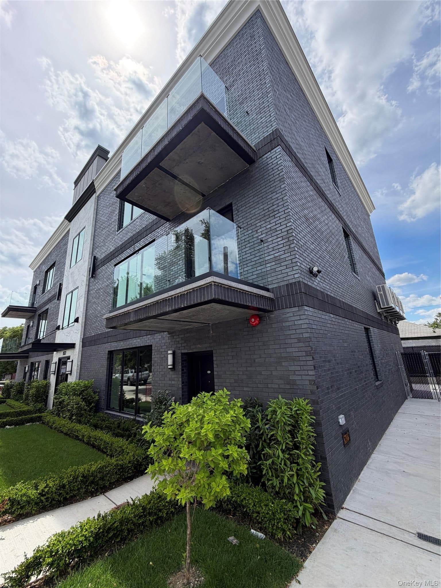 8322 24th Avenue Unit: 1B thumbnail 2