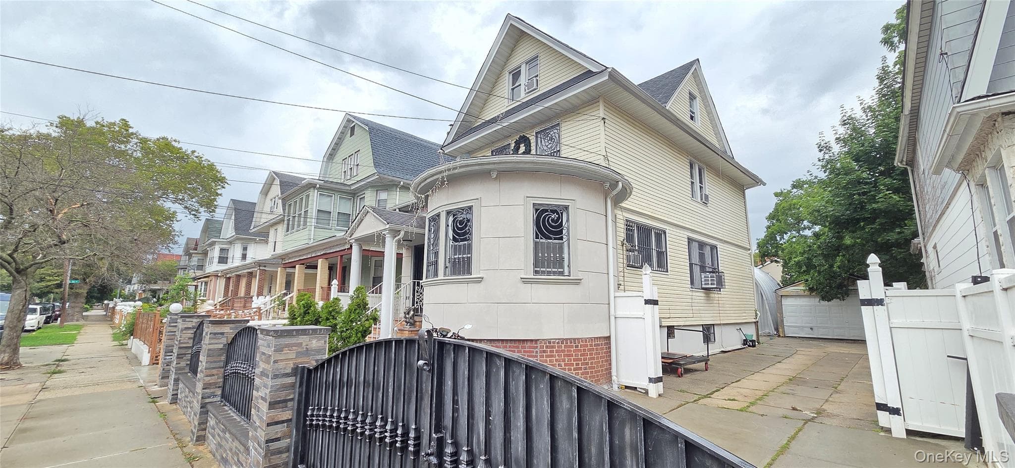 92-11 107th Street, Richmond Hill